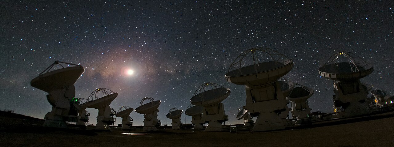 starry night sky (foto: ESO/B. Tafreshi (twanight.org) / CC BY 4.0, Wikimedia Commons)